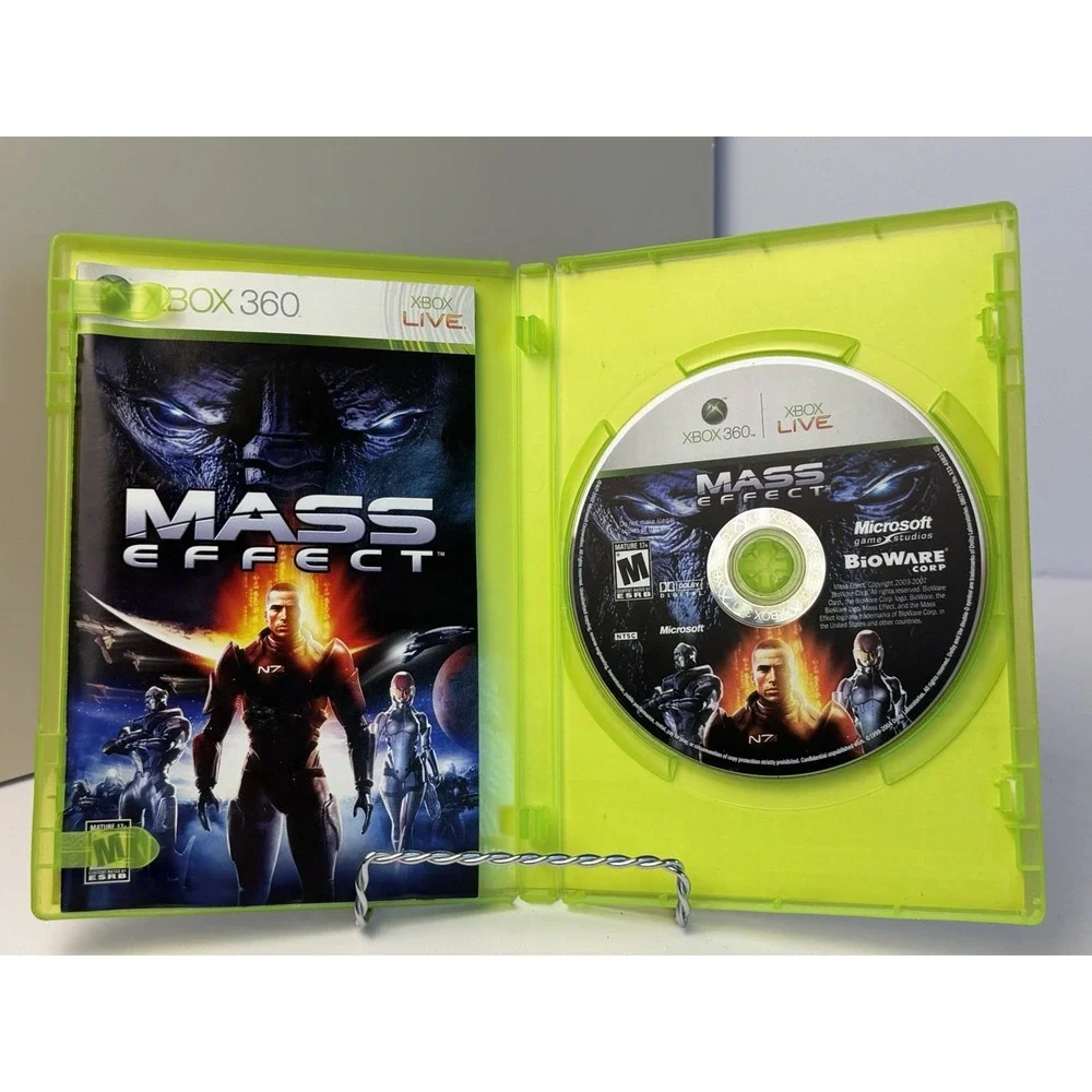 Mass Effect Xbox 360 Microsoft BioWare 2007 Sci-Fi RPG Video Game CIB Complete